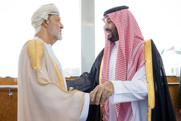 محللون عمانيون: أمن الخليج والملاحة في صلب نقاشات الرياض ومسقط