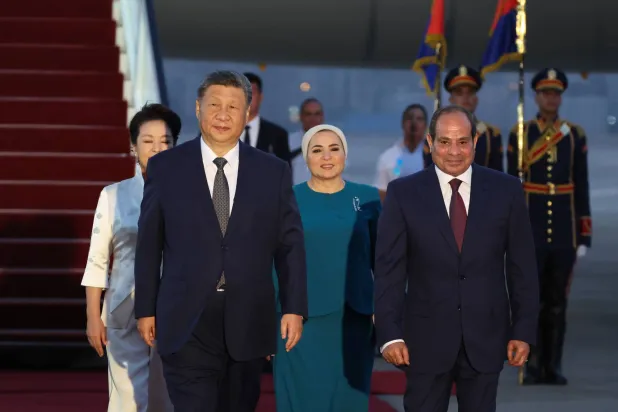شي أكد للسيسي ضرورة رفض «التدخل الخارجي» في الشرق الأوسط