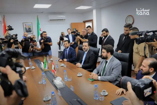 دمشق طالبت لبنان بتسليم العشرات من فلول الأسد في قائمتين