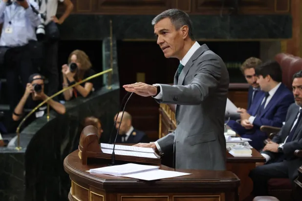 إسبانيا: لا دليل على أن المغرب دبر لعبور المهاجرين إلى سبتة