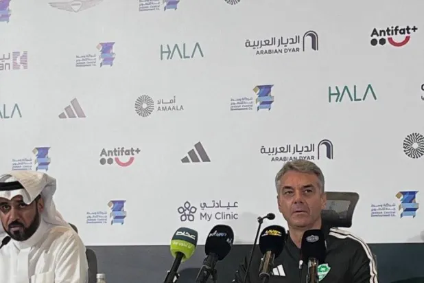 بوسيتش يرد على الصحافيين: الأهلي لا يحتاج «محوراً» فقط