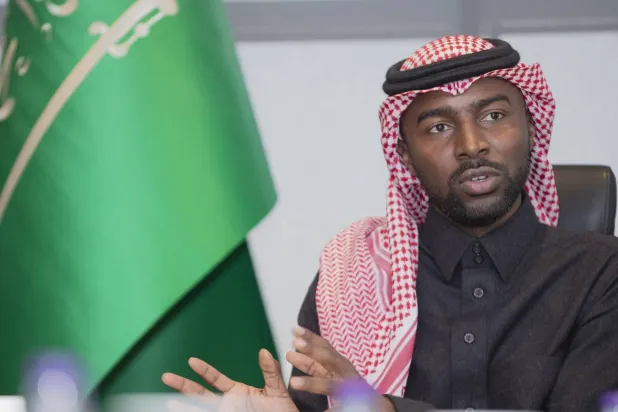أسامة هوساوي يخلف روي بيدرو في الإدارة الرياضية بالأهلي