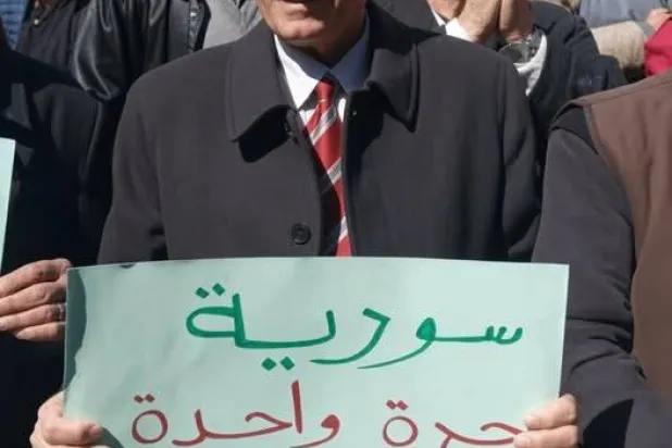 اعتداء بالرصاص و«النفي» على وجيه درزي في السويداء