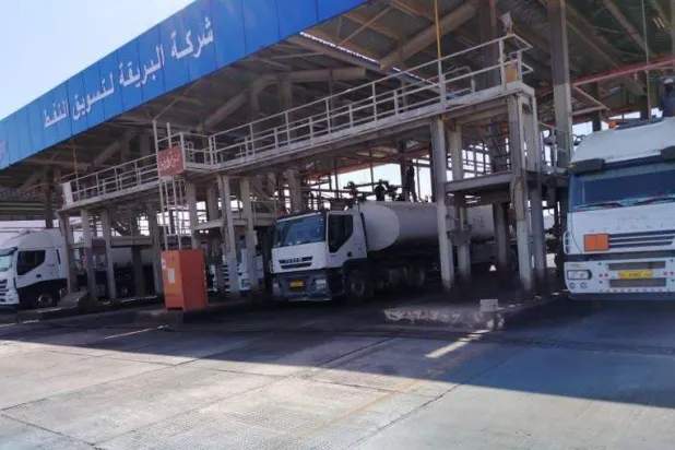 «السوق السوداء» للمحروقات تؤرق الليبيين… وتجدد جدل خفض الدعم