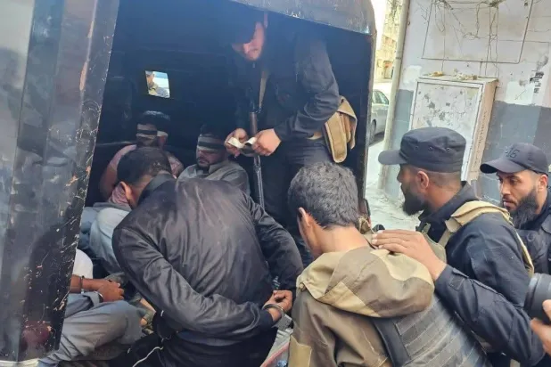 «الشرق الأوسط» تتابع الحملة الأمنية الواسعة للفلول والشبيحة في حلب وريفها