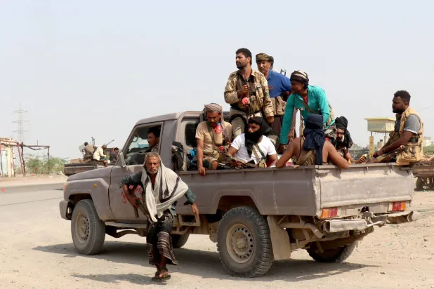 الجيش اليمني يطارد الحوثيين جنوب شرقي الحديدة