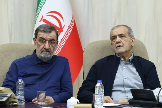 إيران تُلوّح بـ«صواريخ جديدة» ضد القوات الأميركية