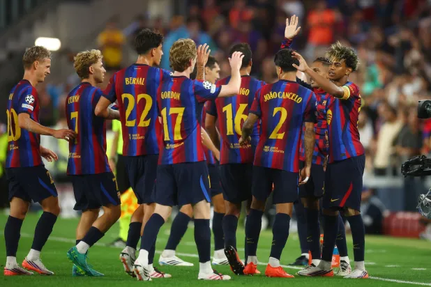 دوري الأبطال: ثنائية رافينيا تقود برشلونة إلى فوز عريض على فينورد