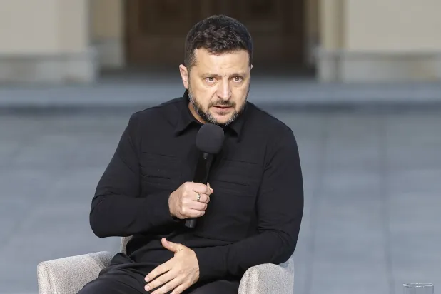 زيلينسكي مستعد للقاء بوتين خلال قمة «العشرين»… ويدعو ترمب لفرض عقوبات «صارمة» ضده