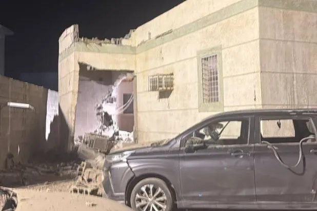 الحوثي ينتهك القانون الدولي باستهداف دور العبادة