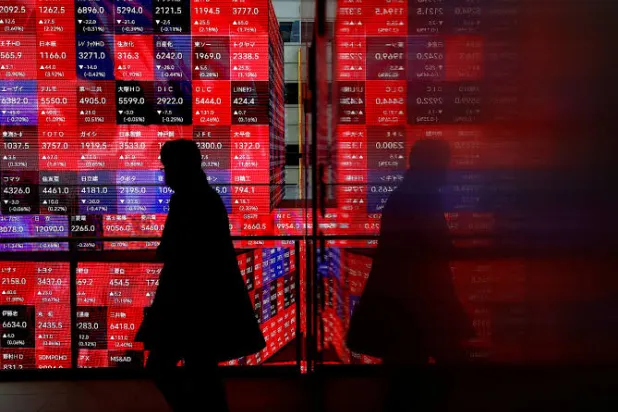 السوق السعودية تتراجع 1.3 % وتسجل أدنى إغلاق في شهر