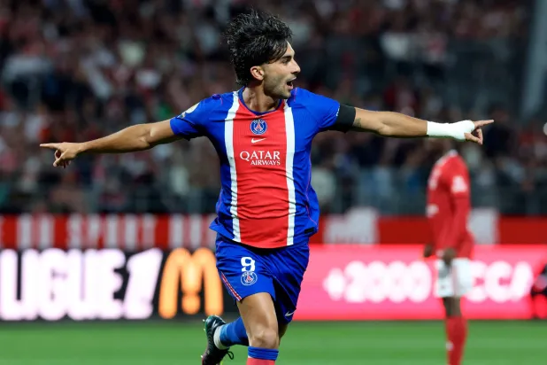 «الدوري الفرنسي»: فيران توريس يمنح سان جيرمان أول انتصار محلي