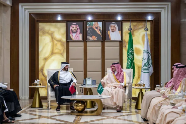 اجتماع سعودي – قطري يبحث تعزيز التعاون والتنسيق الأمني