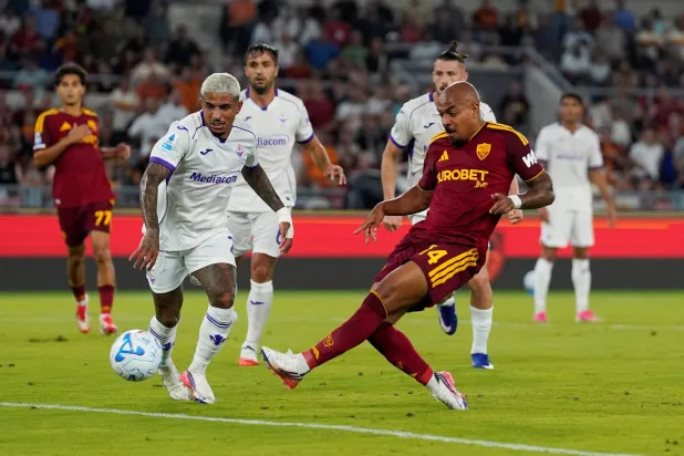 دونيل مالين… من لاعب مهمش في أستون فيلا إلى نجم ساطع في روما