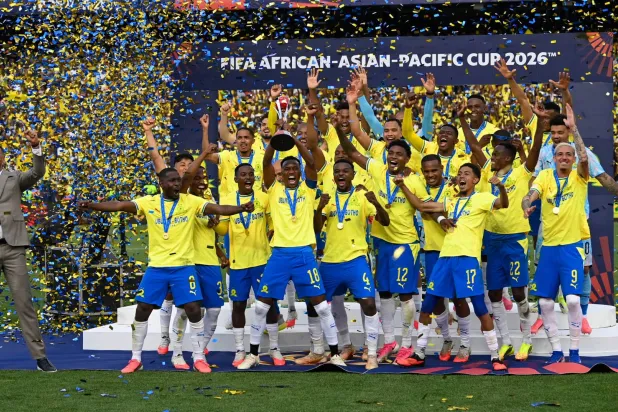 صن داونز بانتظار بطل «الأميركيتين» في كأس القارات