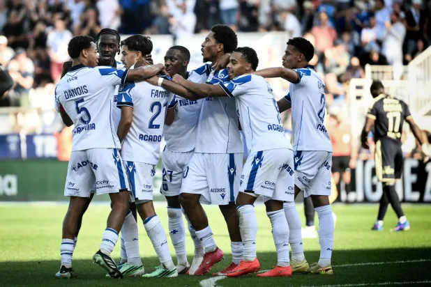 «الدوري الفرنسي»: النيران الصديقة تمنح أوكسير فوزاً ثميناً على بريست