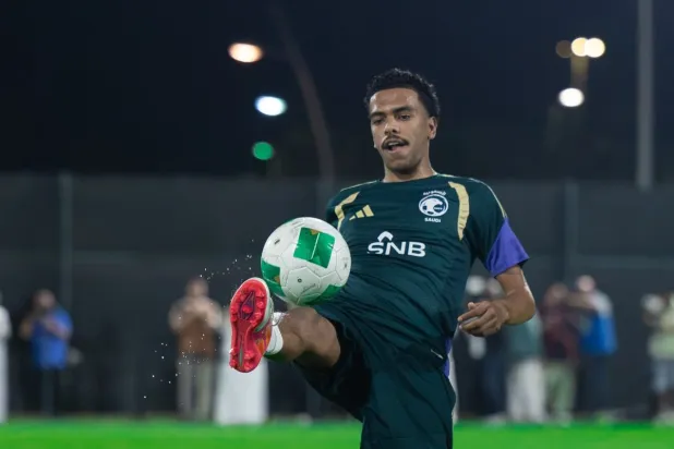 الجوير يعتذر… و«تراكم الملاحظات» وراء استبعاده من المنتخب السعودي