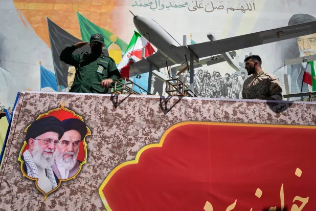 «الحرس الثوري» يعلن إسقاط مسيّرة أميركية ويهدد بـ«تغيير جغرافيا الحرب»