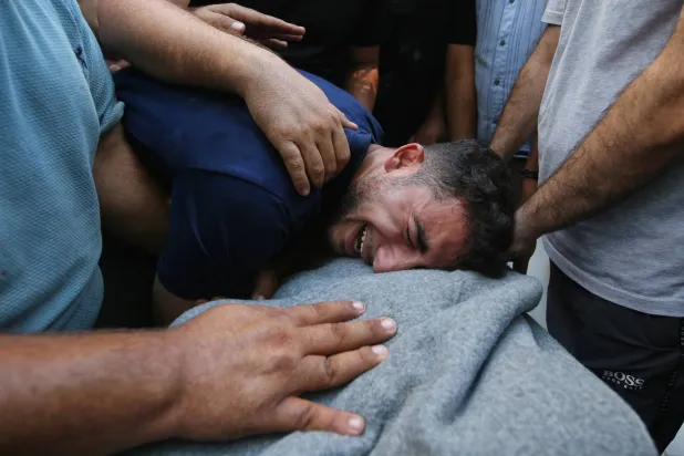 الجيش الإسرائيلي يقتل 3 فلسطينيين بينهم طفل بقطاع غزة