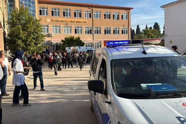 جرحى بإطلاق نار أمام مدرسة في تركيا… وتوقيف المشتبه به