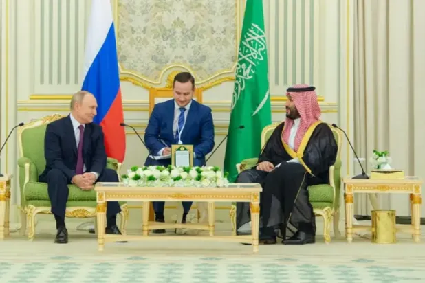 محمد بن سلمان وبوتين يستعرضان التداعيات السلبية للتصعيد على أمن الملاحة البحرية