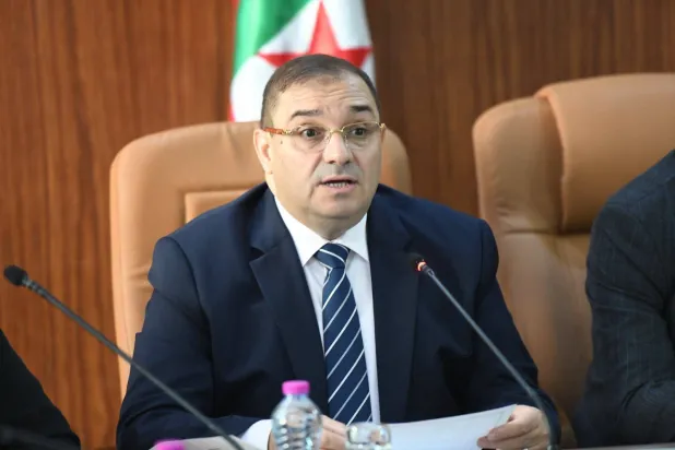 وزير العدل الجزائري يتعهد بـ«محاكمة عادلة» في جرائم «إضرام النار»