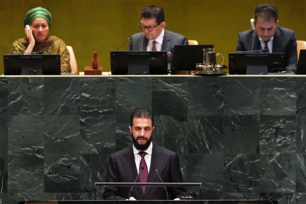 الشرع: سوريا باشرت «رحلة التعافي والنهوض» إيذاناً بنهاية 47 عاماً من العزلة