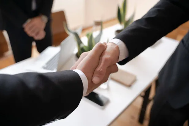 «الفصال» عن الغير… موهبة أميركي تكسبه 2.3 مليون دولار