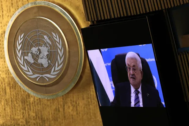 عباس: الفلسطينيون في أخطر المراحل… ولا تسمحوا بنكبة أخرى
