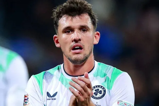 لاعب آيرلندا نايت يعتبر أن المباراة أمام إسرائيل «يجب ألا تقام»