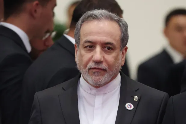عراقجي: إيران قدّمت للولايات المتحدة خطة لإعادة فتح مضيق هرمز في 7 أيام