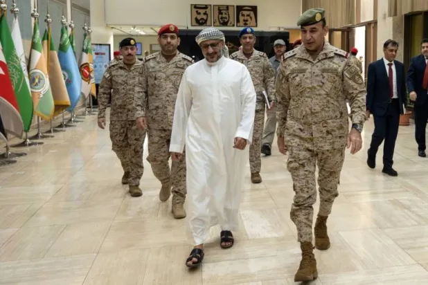 الرياض تجمع السلمان وطارق صالح لترتيب الجبهات اليمنية