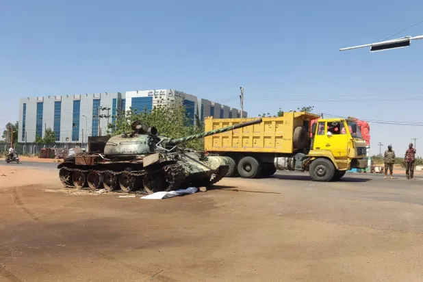 هجمات بالمسيّرات في ود مدني ونيالا بالسودان