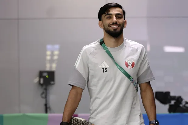 طارق سلمان لاعب قطر: صعبناها على أنفسنا