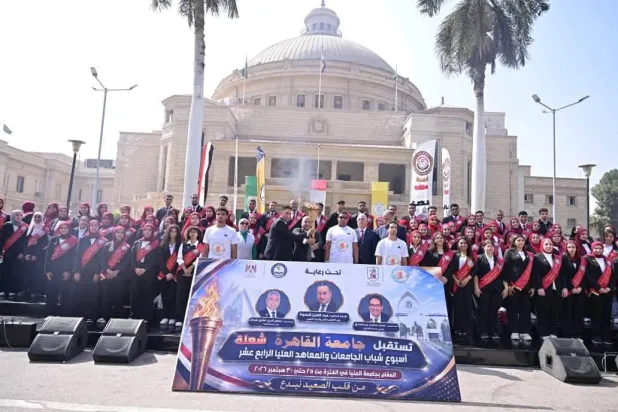 لماذا يفجّر زي طالبات الجامعات أزمات متكررة في مصر؟