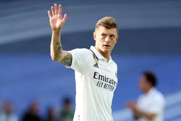 ريال مدريد يبحث عن «توني كروس جديد»