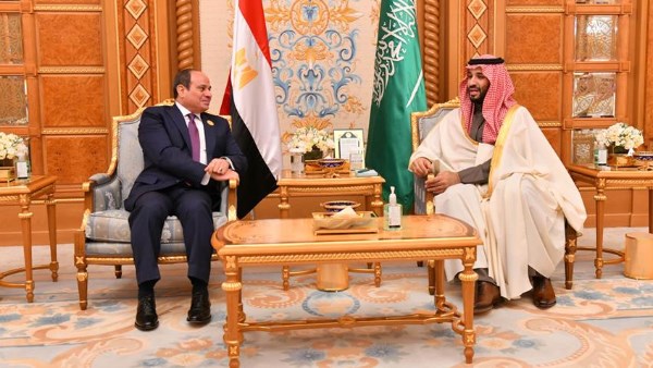 الرئيس السيسي يؤكد رفض مصر الكامل لأي اعتداءات أو تهديدات تمس سيادة السعودية