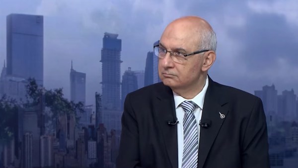 ياسر ثابت: أزمات الشرق الأوسط وأوكرانيا وإيران تنذر بمزيد من التوتر الدولي