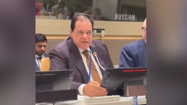 من الأمم المتحدة.. أبو العينين يدعو لوضع أُطر وتشريعات واضحة لتنظيم استخدامات الذكاء الاصطناعي