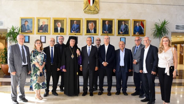 وزير الخارجية يستقبل رموز المصريين من أصول أرمينية.. إشادة بإسهاماتهم في بناء الدولة