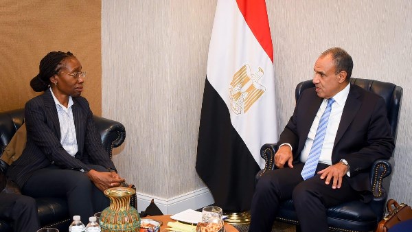 وزير الخارجية يؤكد استمرار مصر في دعم الشعب الفلسطيني وضرورة حشد الجهود الدولية