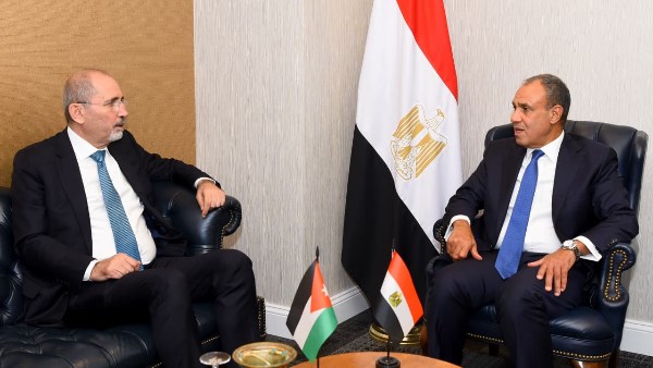 وزيرا خارجية مصر والأردن يبحثان تثبيت الاستقرار في غزة والتطورات الإقليمية