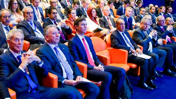 مصر حاضرة في «مجلس السلام».. عبد العاطي يبحث مع كوشنر وويتكوف وبلير إنهاء حرب غزة