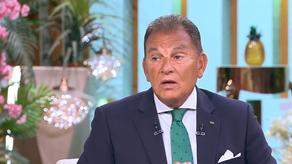 حاتم باشات: بناء الإنسان الإفريقي أفضل استثمار استراتيجي لمصر والقوة الناعمة تحمي الأمن القومي
