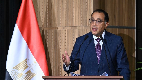 مدبولي يبحث مع رئيس جونفاري إندستريز الإسبانية فرص الاستثمار بمجالات صناعة السيارات والطاقة المتجددة