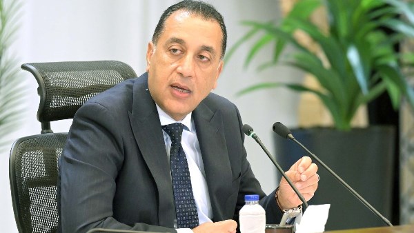 رئيس الوزراء: ندعم توطين صناعة الدواء والمستلزمات الطبية لزيادة الإنتاج المحلي