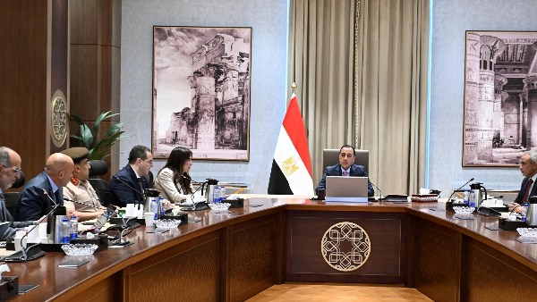 مدبولي: الدولة تهتم بتعظيم القيمة المضافة لمشروعات التنمية الشاملة بالعلمين الجديدة