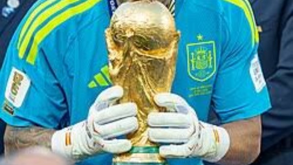 جيمي كاراجر: ديفيد رايا هو اللاعب الأهم في أرسنال