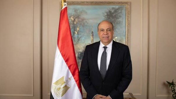 وزير الطيران المدني: تطبيق منظومة التحول الرقمي في المطارات المصرية ساهم في تسهيل إجراءات السفر والوصول