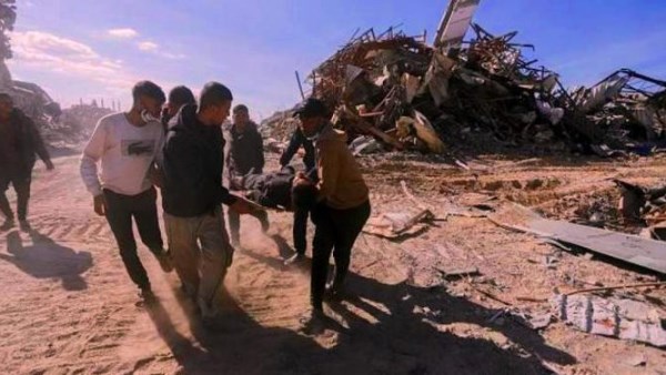 استشهاد فلسطيني وإصابة آخرين بقصف إسرائيلي وسط مدينة خان يونس